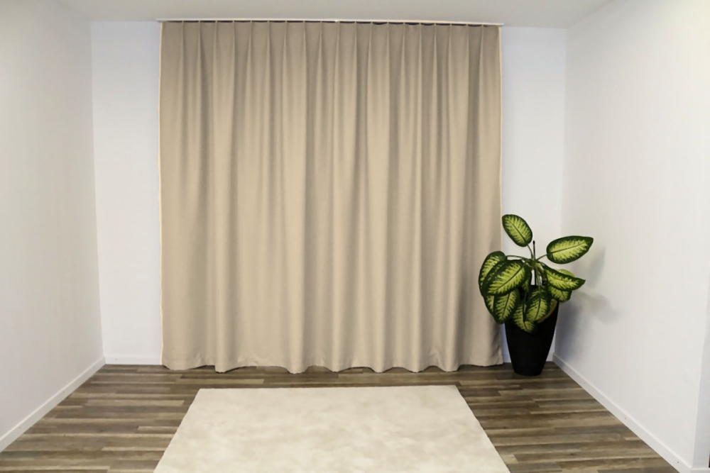 Verdunkelungsvorhang nach Mass Beige